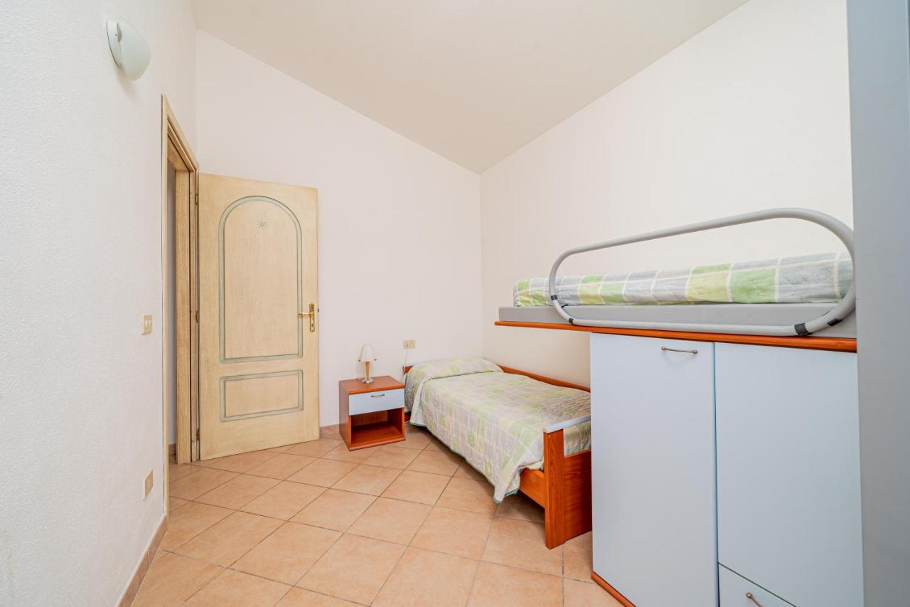 Residence La Tartaruga Монте Петросу Екстериор снимка